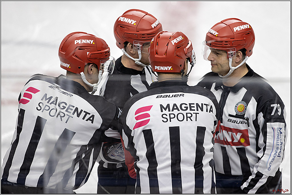 PENNY DEL;  Koelner Haie - Adler Mannheim; Koeln, 08.04.2021